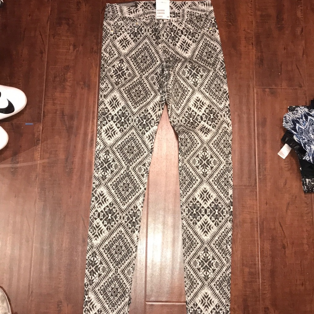 Black and white pants